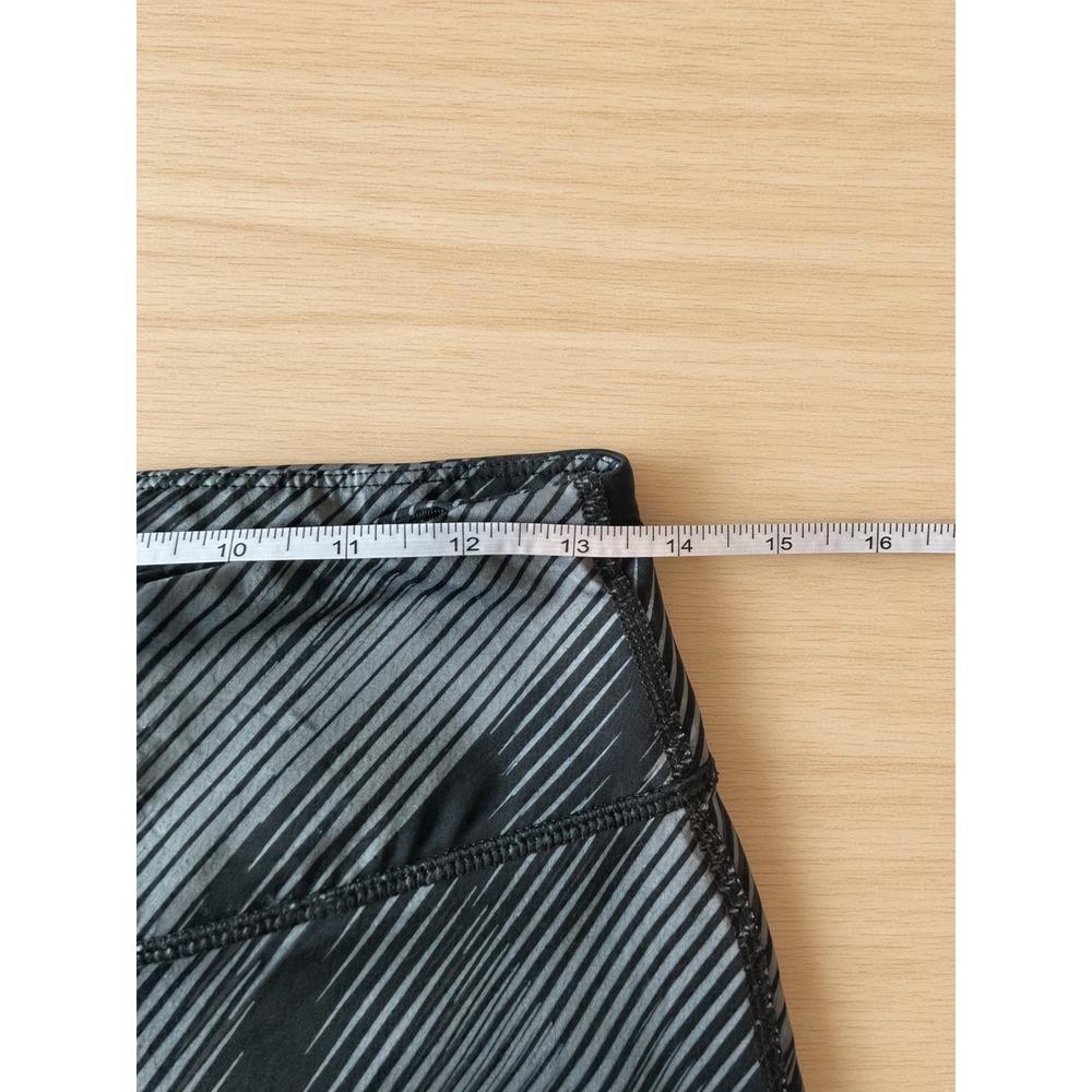Nike Dri-FIT Womens Running Crop Tights Gray Black Print 938632-010 Size S - Picture 9 of 10